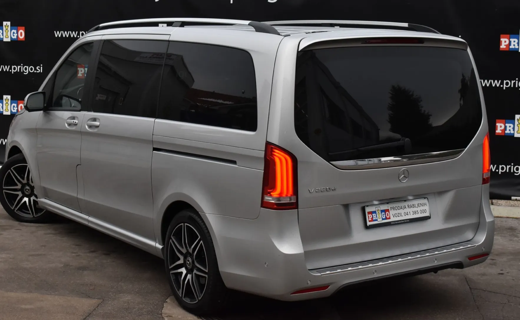 Zunanja slika - Mercedes-Benz V-Razred - V 220 d AMG Line Avt. dolgi - 2