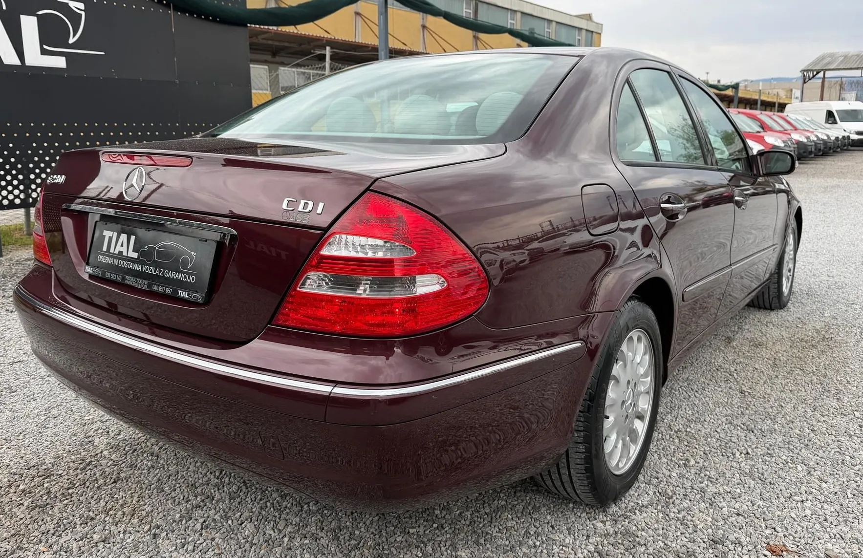 Zunanja slika - Mercedes-Benz E-Razred - E 280 CDI ELEGANCE-PREVOZENIH SAMO 64.000KM - 7