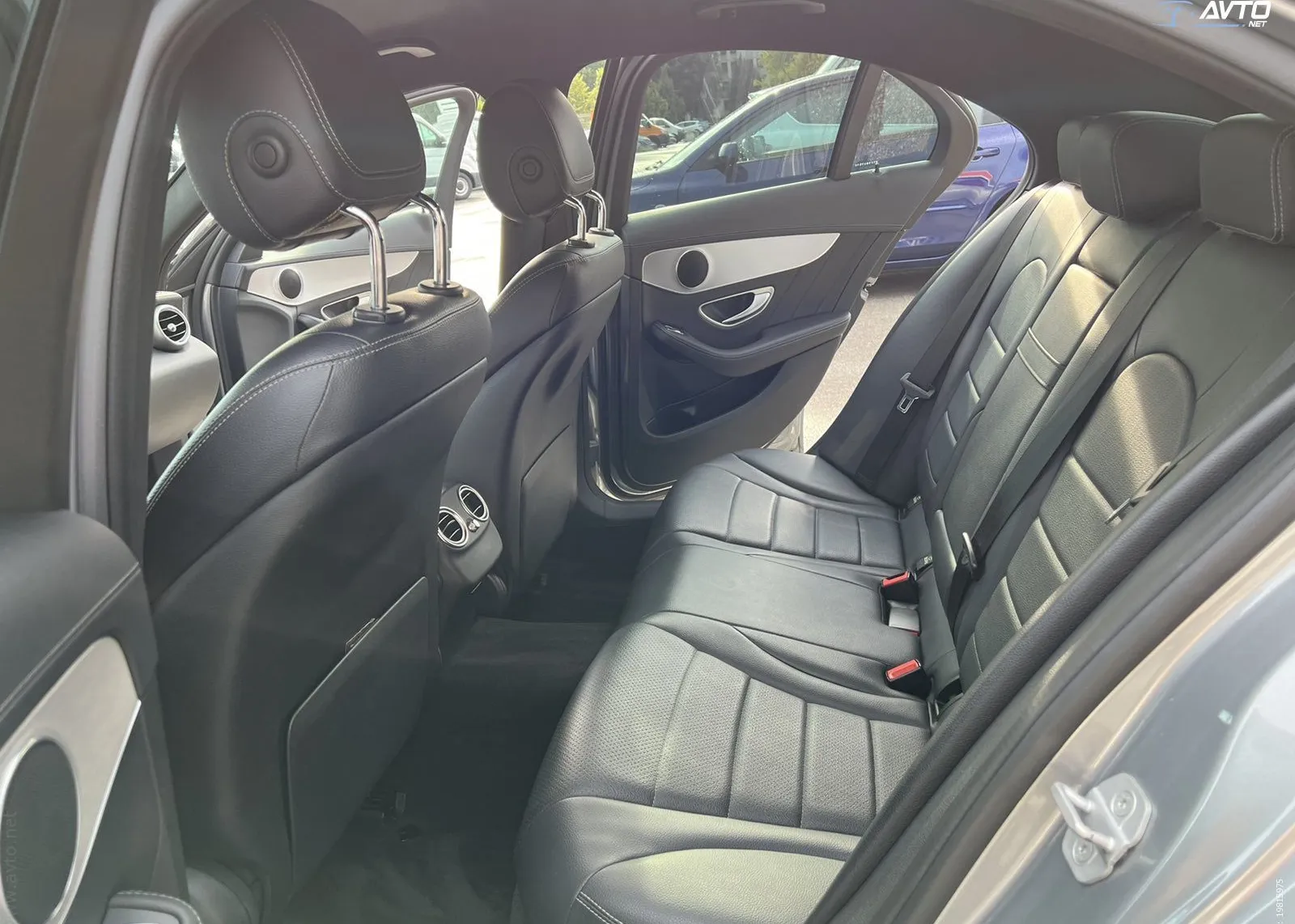 Notranja slika - Mercedes-Benz C-Razred - 200 d-AMG-BI-XENON-LIMO-FULL LED-NAVI-TEMPOMAT-P.. - 12