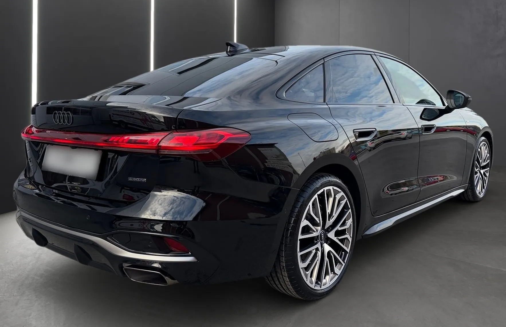 Zunanja slika - Audi A5 - TFSI quattro 150kW S tronic - 3