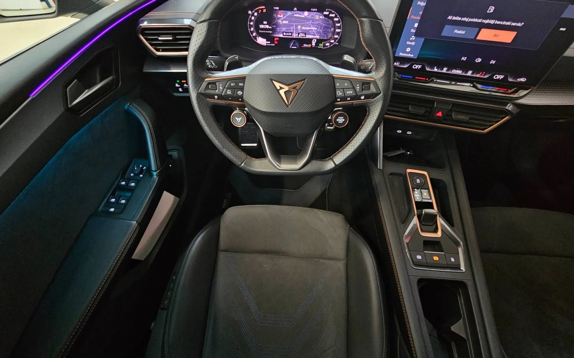 Notranja slika - Cupra Leon - ST 1.5 eTSI DSG - 8