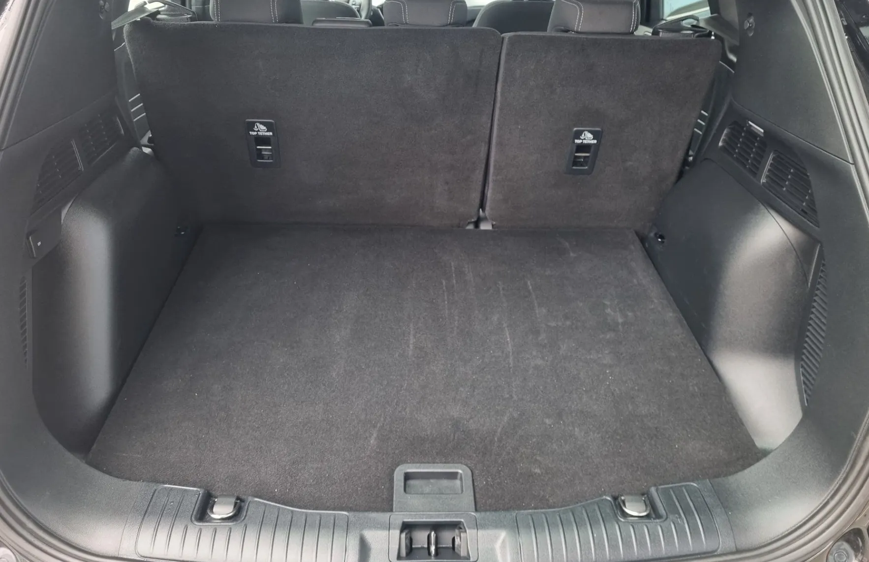 Zunanja slika - Ford Kuga - 1.5 EcoBoost - NAVI-DAB-PDC-TEMP. - AKCIJSKA CENA - 13