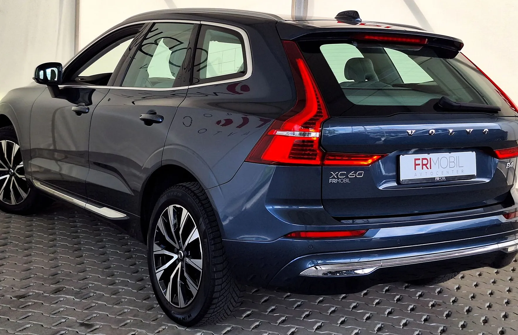 Zunanja slika - Volvo XC60 - B4D AWD Bright •MEMORY•FULL LED•KAMERA• - 4
