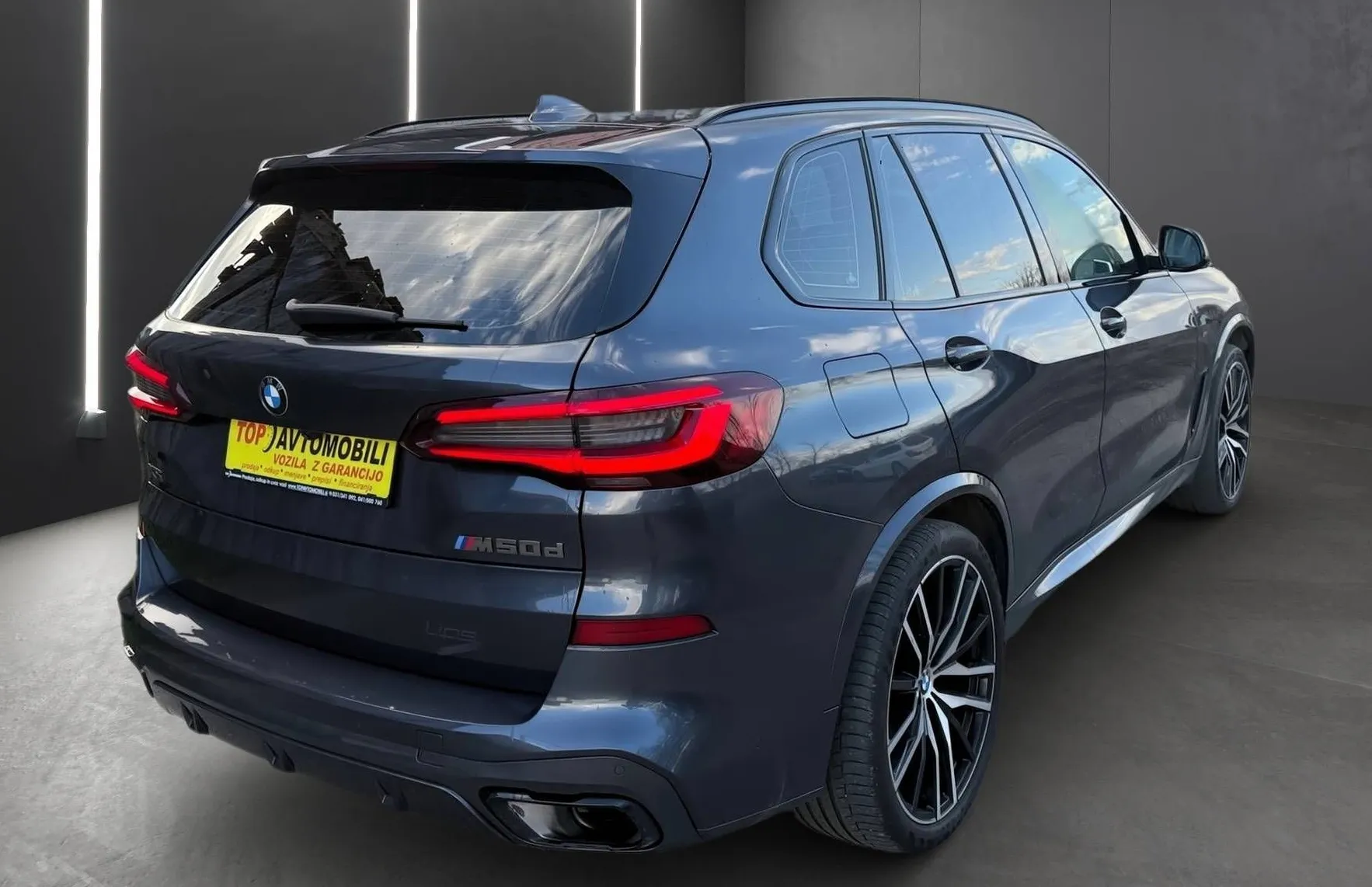 Zunanja slika - BMW X5 - serija : M50d LASER ADAPTIVNO PANO 360KAM NAVI PDC RADAR - 6