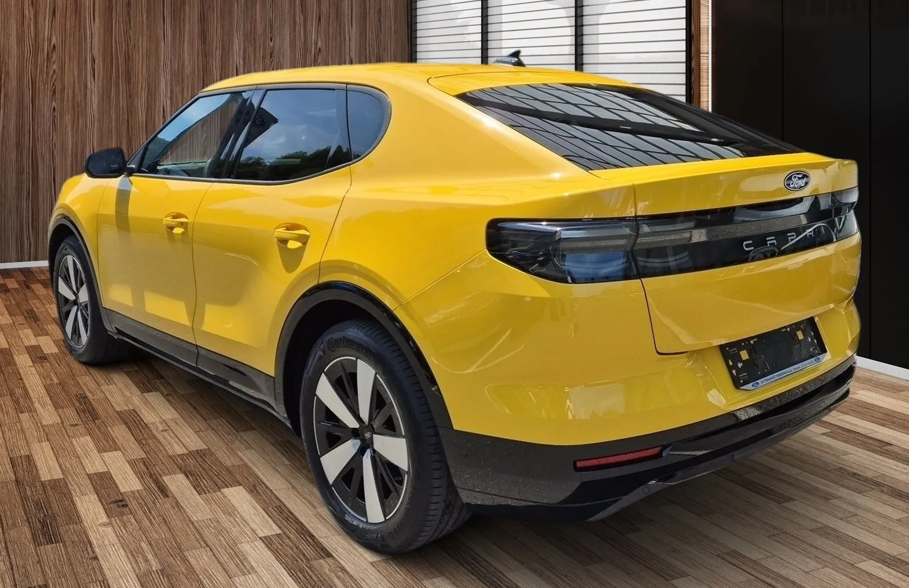 Zunanja slika - Ford Capri - 79 kWh 250 kW  340 KM  samodejni AWD - 5