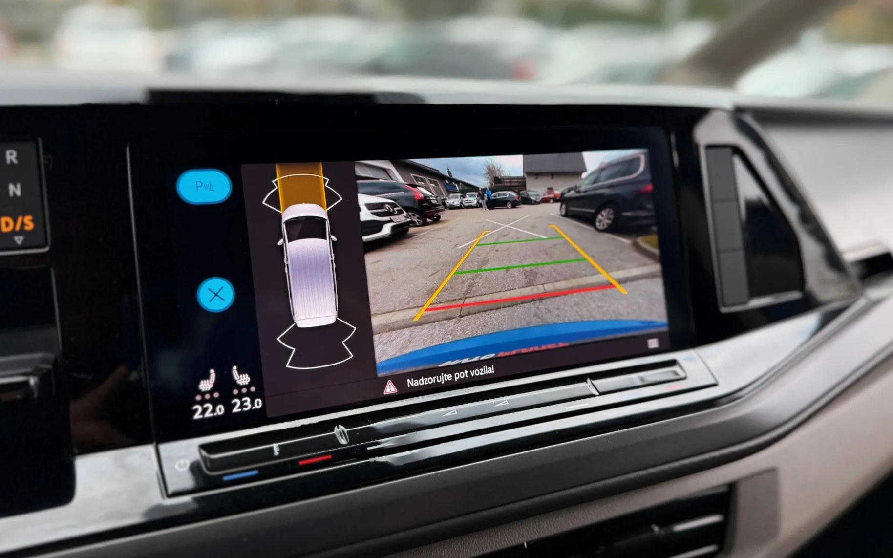 Zunanja slika - Volkswagen Multivan - T7 L2 2.0 TSI AUT. 1.LASTNIK IQ LED 7 SED. KAMERA - 18