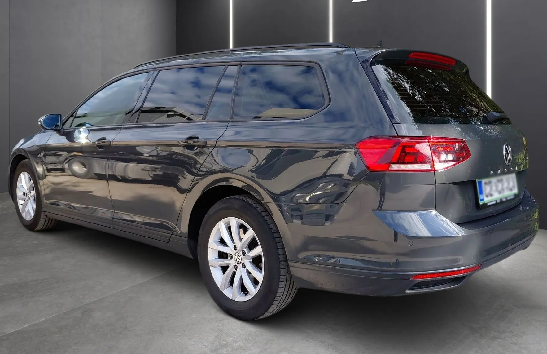 Zunanja slika - VW Passat - Variant 2.0 TDI  Business DSG Kamera - LED - Navi - 4