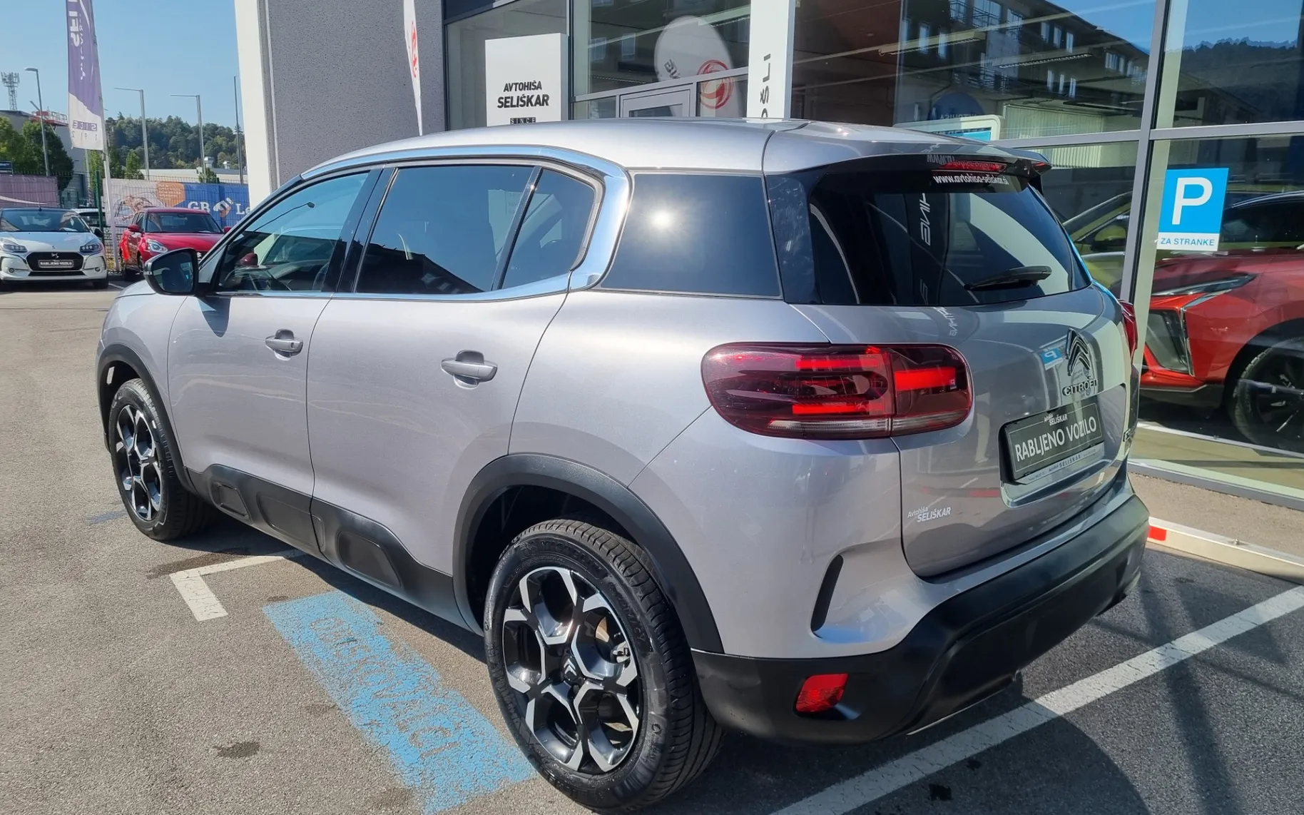 Zunanja slika - Citroën C5 - Aircross 1.2 PT Plus - MALO KM - POTRJENA SERVISNA KNJIGA - 5