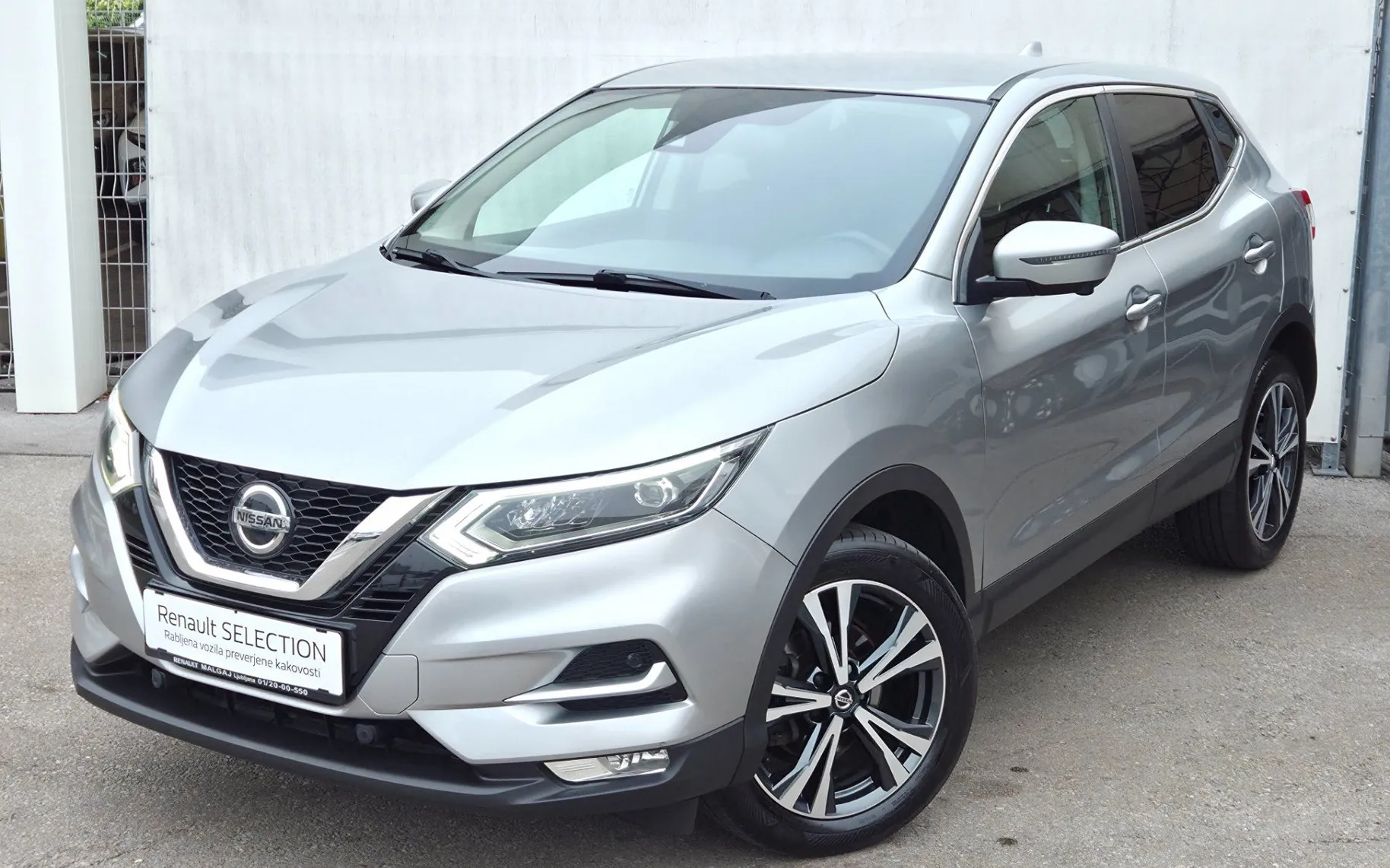 Zunanja slika - Nissan Qashqai - 1.3 DIG-T 140 Tekna 1.LASTNIK SLO.POREKLO - 1