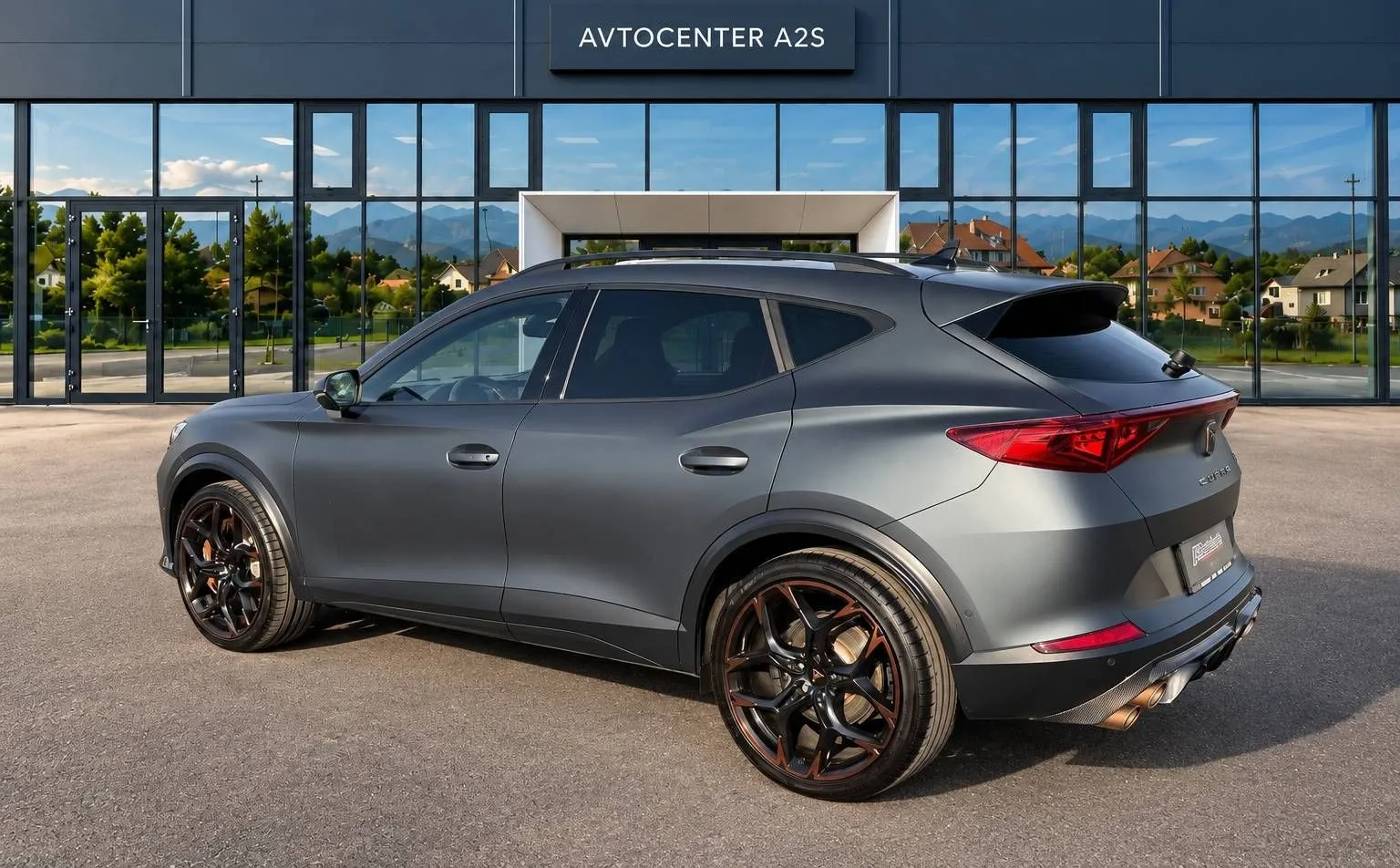 Zunanja slika - Cupra Formentor - 4Drive 2.5 TSI VZ5 DSG-Carbon paket-Mat Siva-20COL - 3