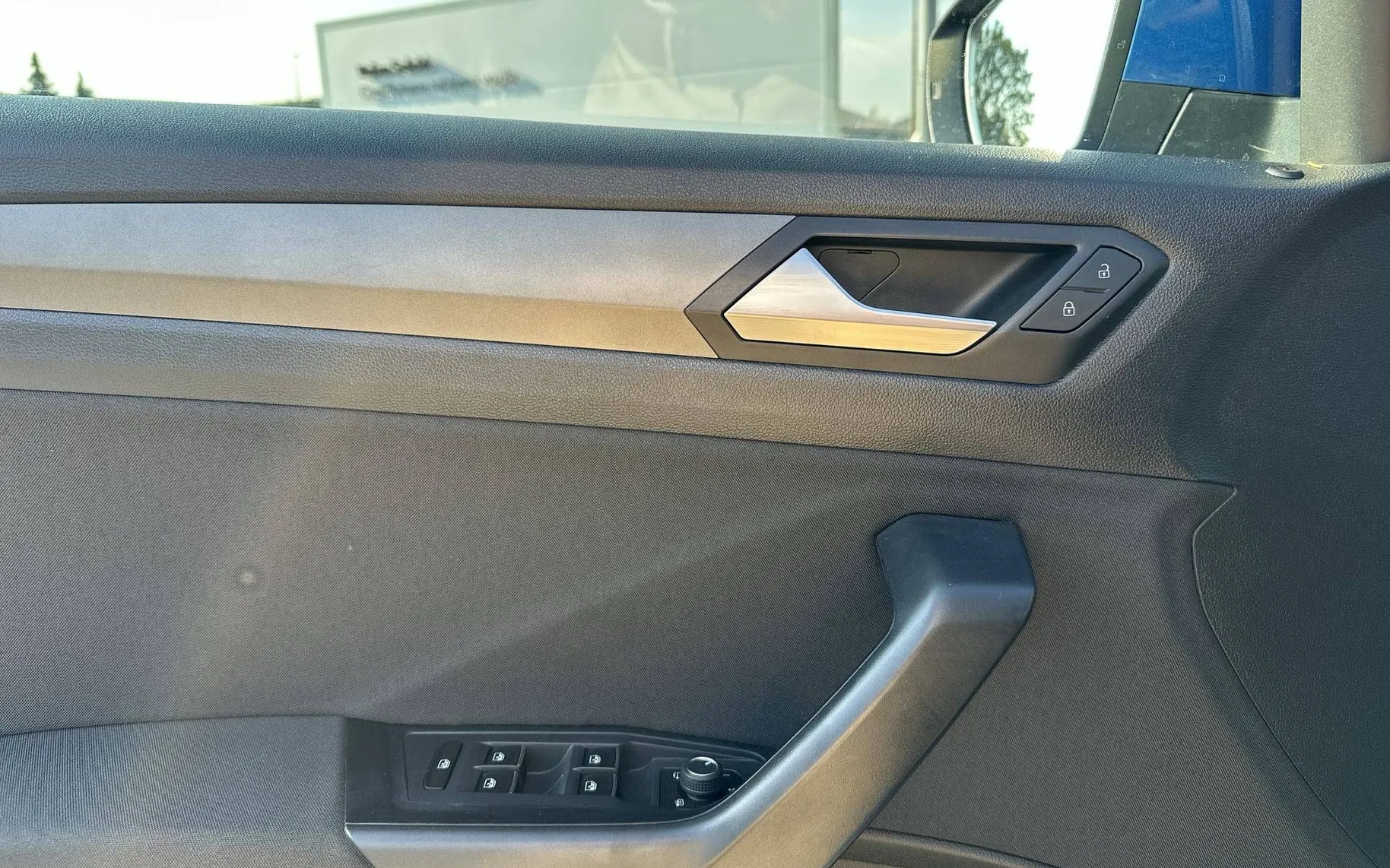 Notranja slika - Volkswagen T-Roc - 1.0 TSI BMT Style - 13