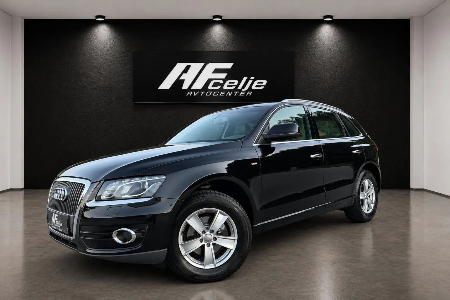 Zunanja slika - Audi Q5 - 2.0 TDI-Q-4X4-S LINE-XENON+LED-USNJE-... - 1