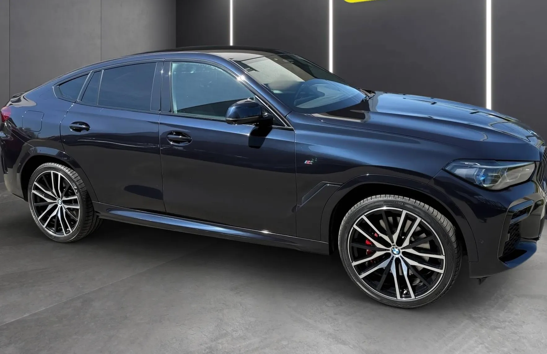 Zunanja slika - BMW X6 - serija : 40d xDRIVE M SPORT PAKET LASER USNJE IONIC KAM 3.. - 9