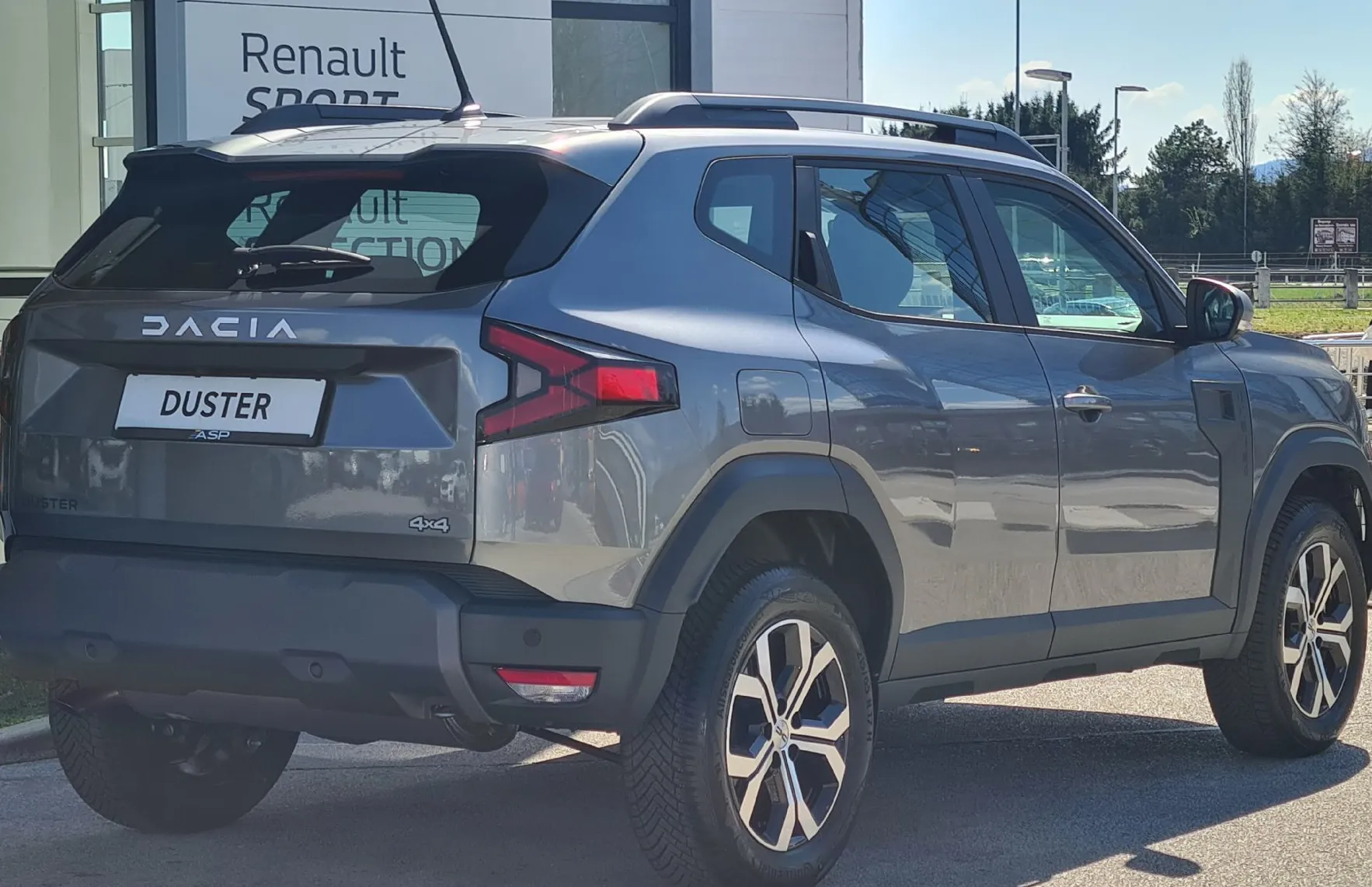 Zunanja slika - Dacia Duster - 4x4 Hybrid-G 150 Expression - 5