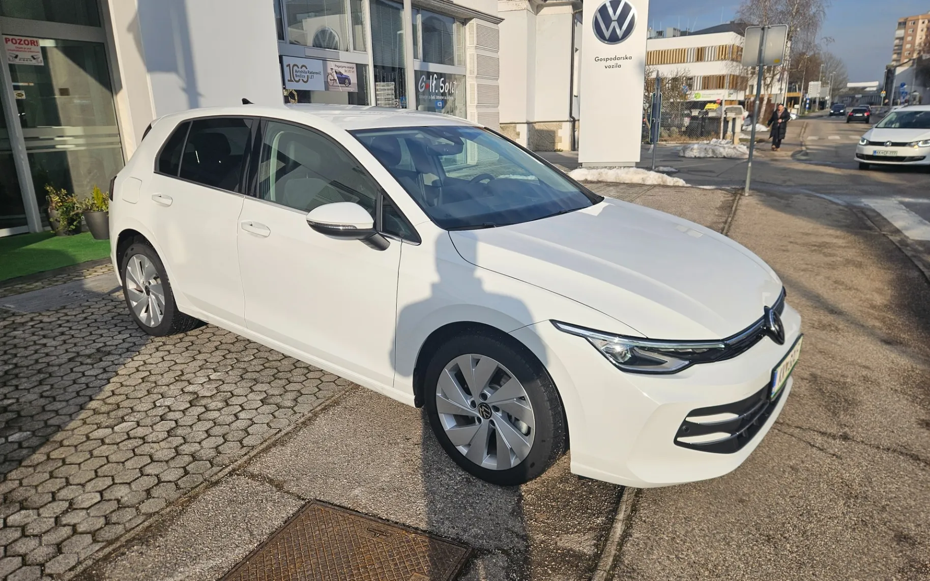 Zunanja slika - Volkswagen Golf - 1.5 TSI eHybrid DSG Style 150kW - 2