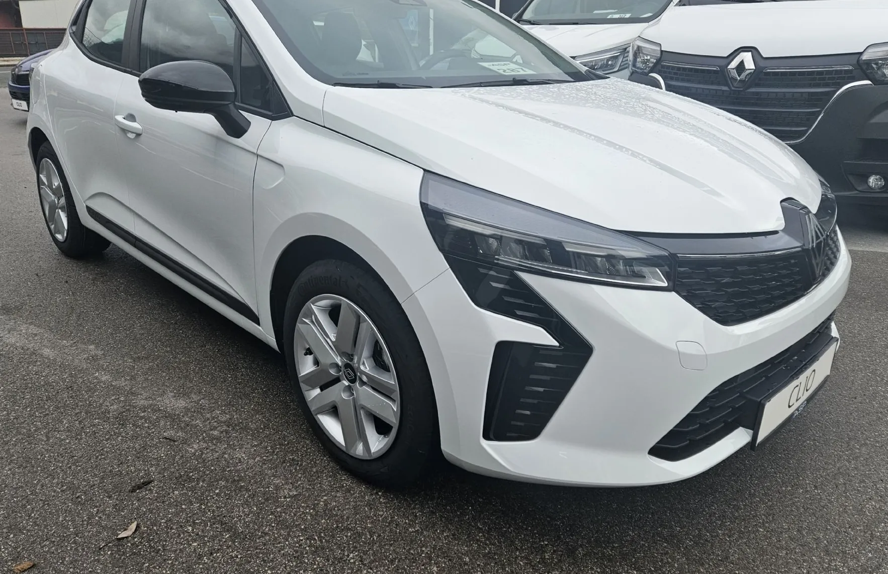 Zunanja slika - Renault Clio - Evolution dCi 100 + gretje sedežev - 2