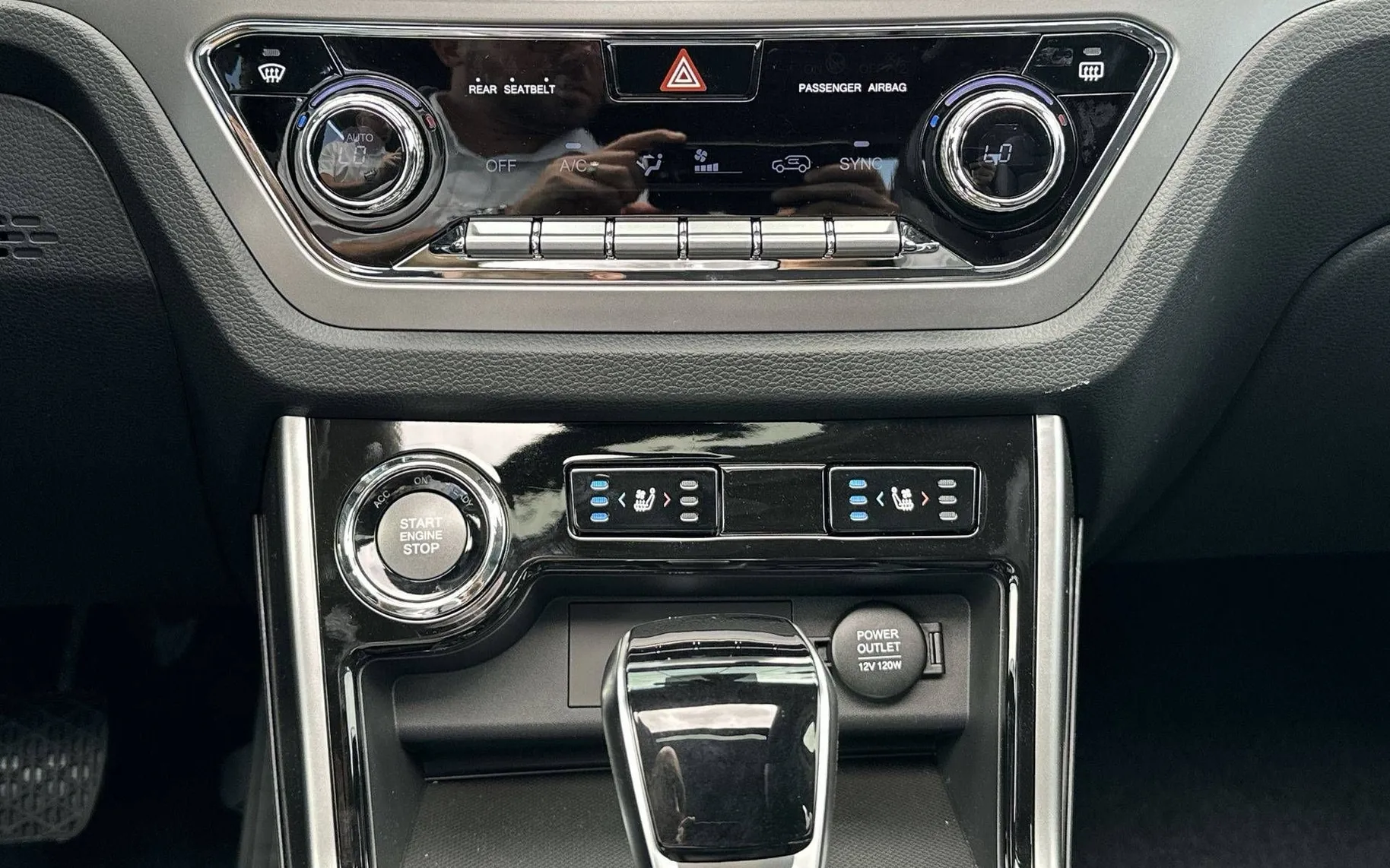 Notranja slika - KG Mobility Korando - 1.5 T-GDI Premium 4WD AT... - 18