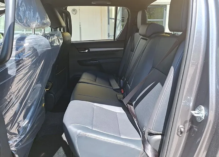 Zunanja slika - Toyota Hilux - MY25 2.8 D-4D HYBRID 48V DC A T6 INVINCIBLE - 11