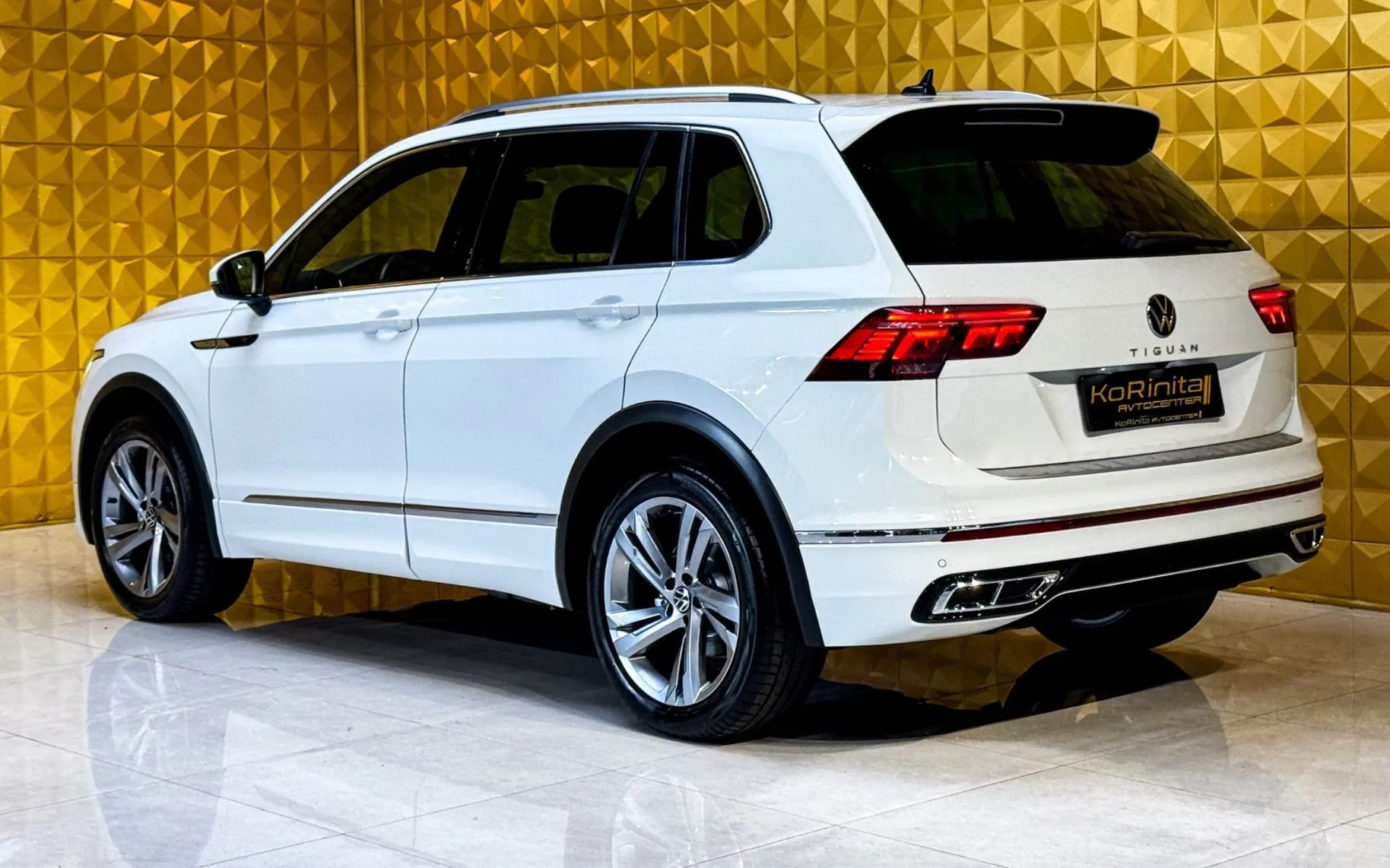 Zunanja slika - Volkswagen Tiguan - 2.0 TDI 4MOT-R Line-iQ LED-HEADUP-VIRTUAL-KEYLESS - 6