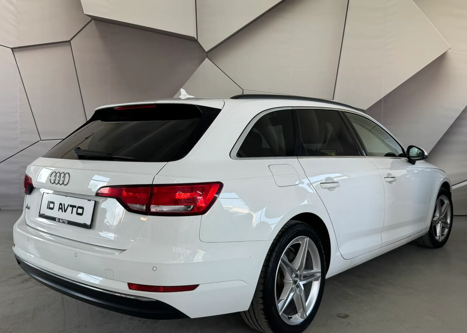 Zunanja slika - Audi A4 - A4 - 3