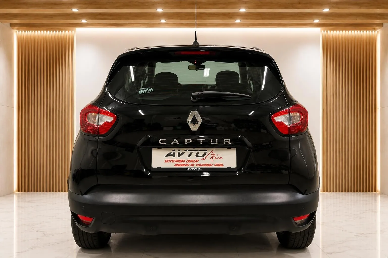 Notranja slika - Renault Captur - 90 TCE-69.000KM-LED-NAVI-TEMPOMAT-PDC... - 8