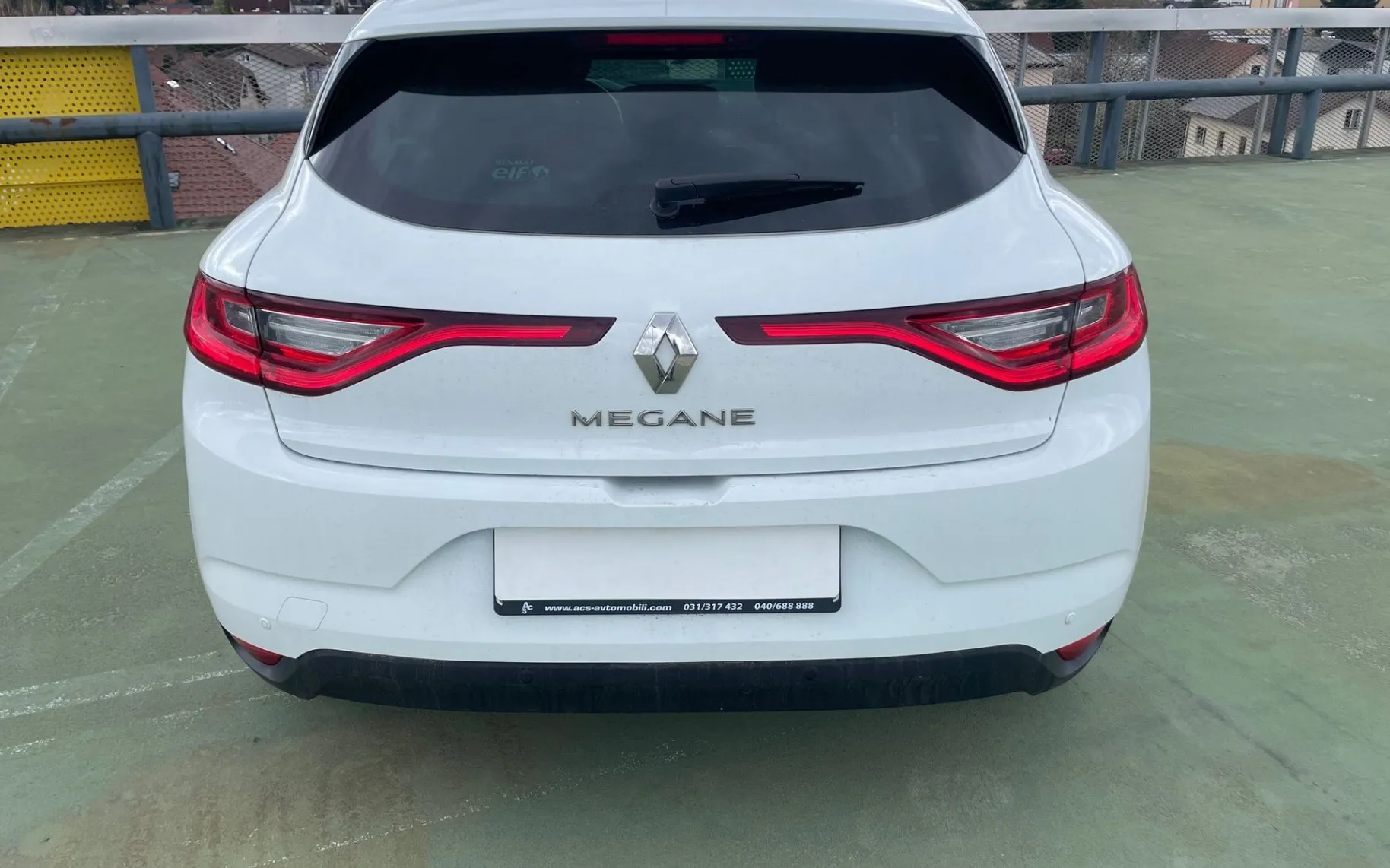 Zunanja slika - Renault Mégane - Megane 1.3 16 V PDC ZADAJ. - 5