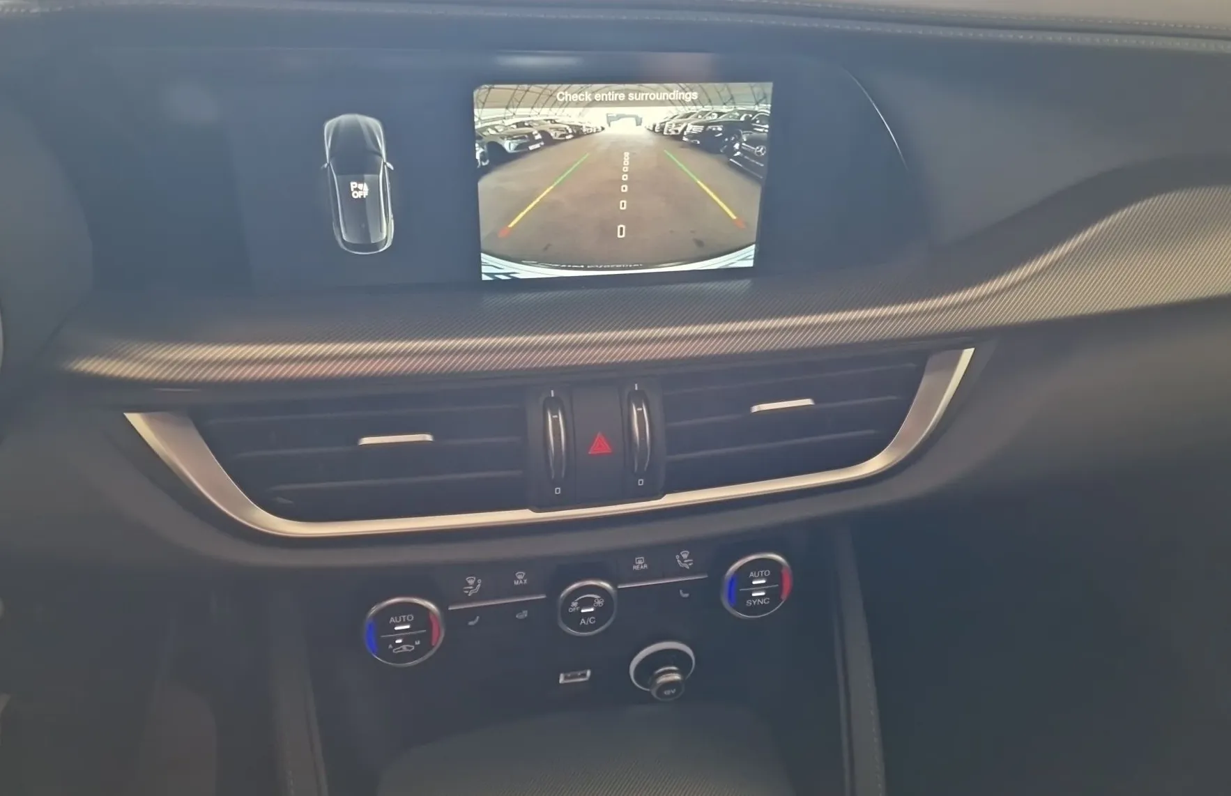 Zunanja slika - Alfa Romeo Stelvio - Q4 2.2 Multijet 210 Veloce Avt. - 20