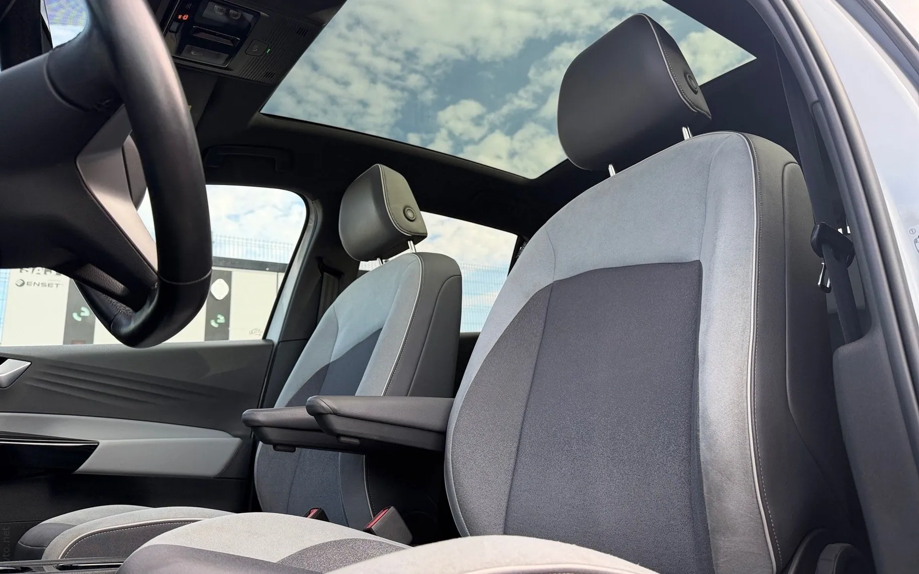Notranja slika - Volkswagen ID.3 - Pro Family 58 kWh Panorama - Matrix - Kamera - 10