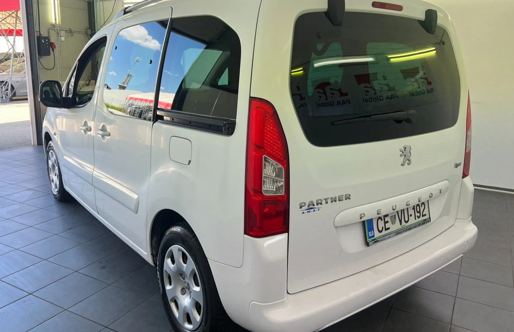Zunanja slika - Peugeot Partner - Tepee 1.6 HDi FAP Family - 5