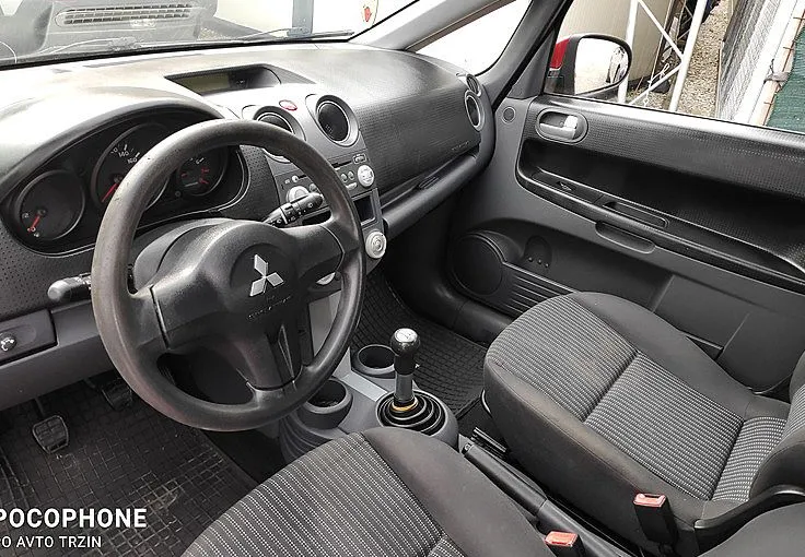 Zunanja slika - Mitsubishi Colt - 1.3-SLO-KLIMA-SERVO-EL.POMIK STELKEL - 6