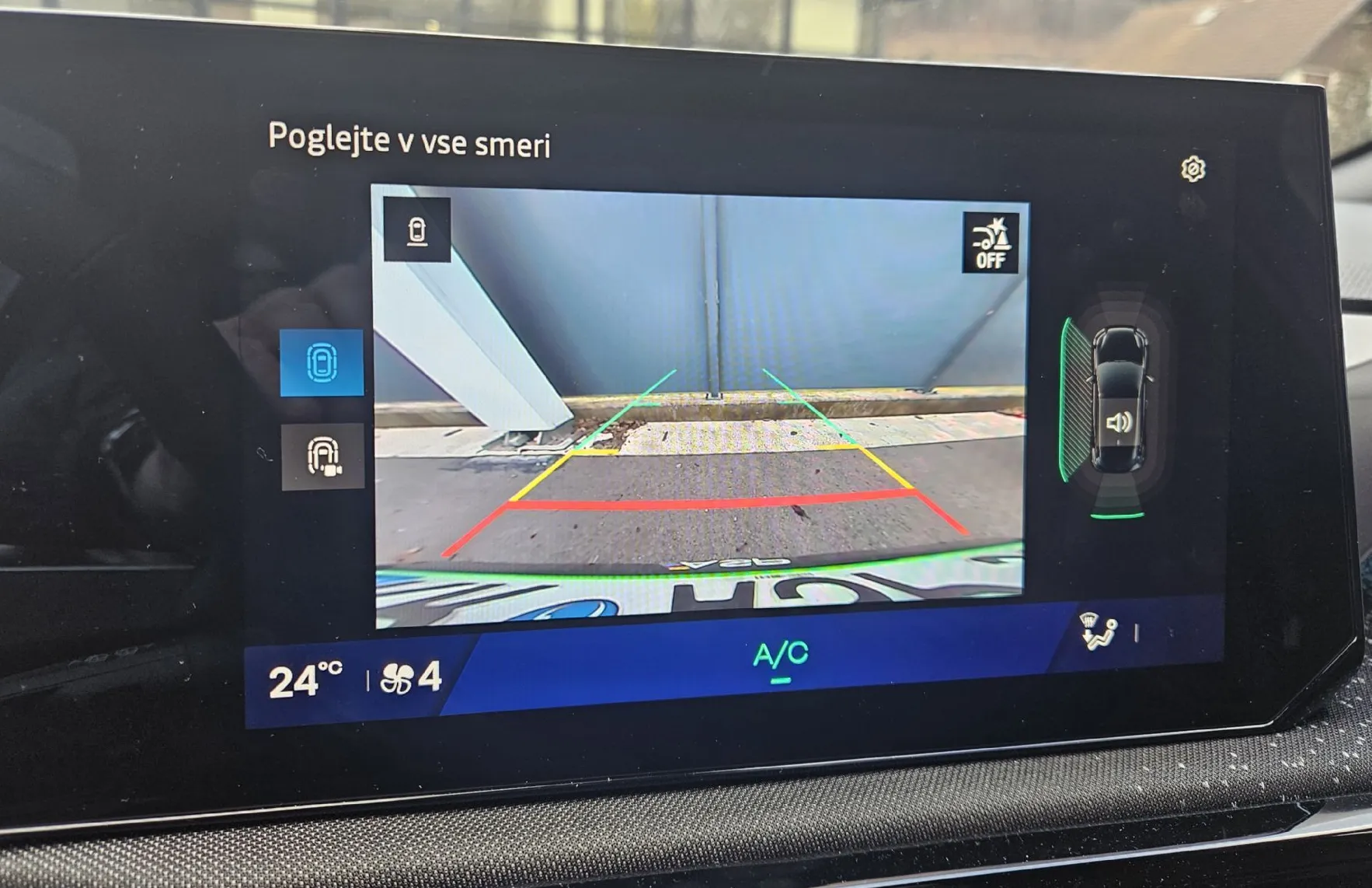 Zunanja slika - Renault Clio - techno TCE 115 - 5