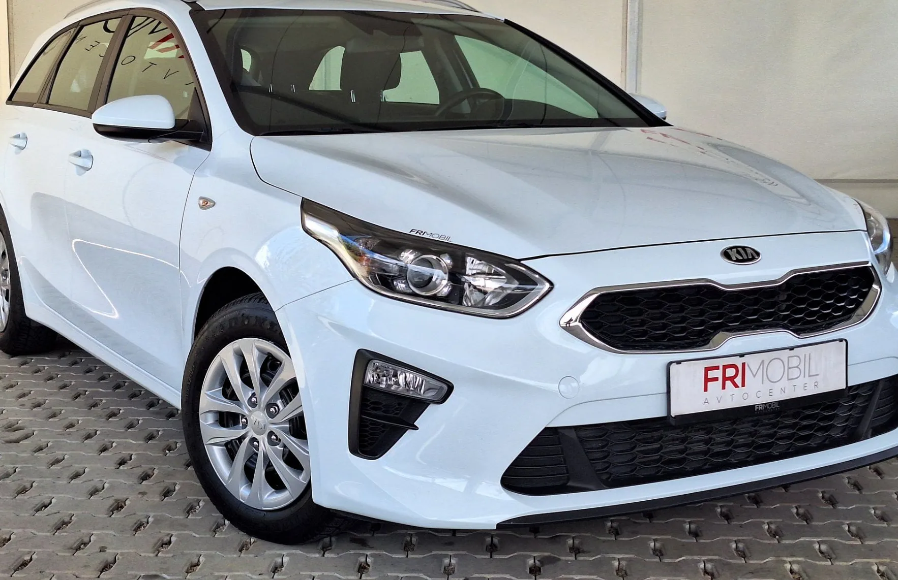 Zunanja slika - KIA Ceed - SW  SW 1.0 T-GDI Urban•Slovensko vozilo•1.Lastnik - 2