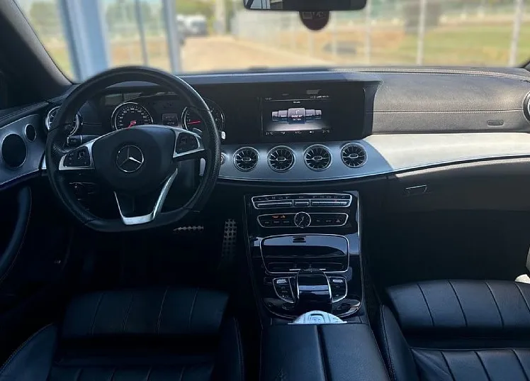Zunanja slika - Mercedes-Benz E-Razred - 220d AMG LED PDC KAM TEMP NAVI - 15
