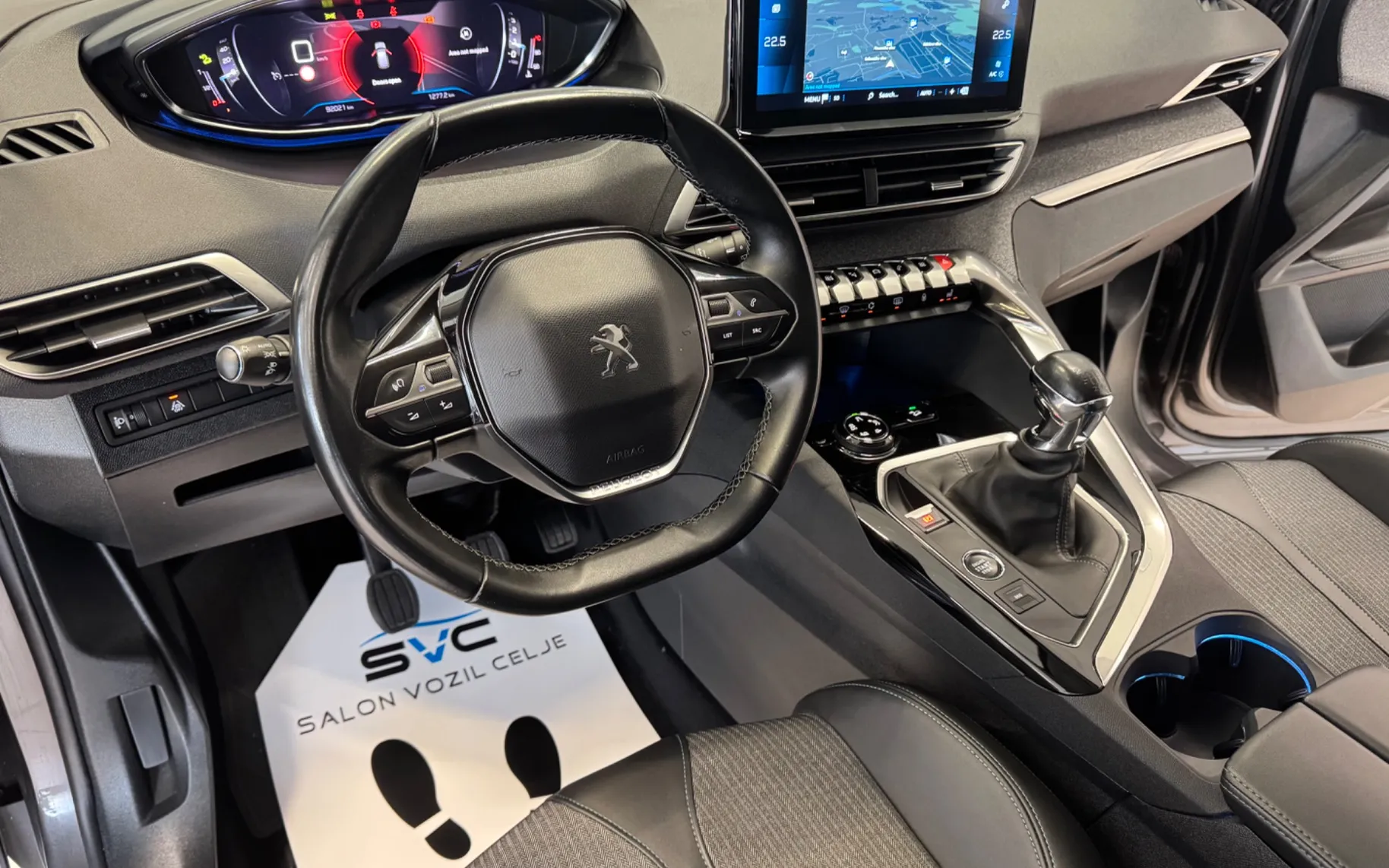 Zunanja slika - Peugeot 3008 - 1,2-130KM-ALLURE-FULL-LED-KAMERA-VIRTUAL-GRET-SED - 8