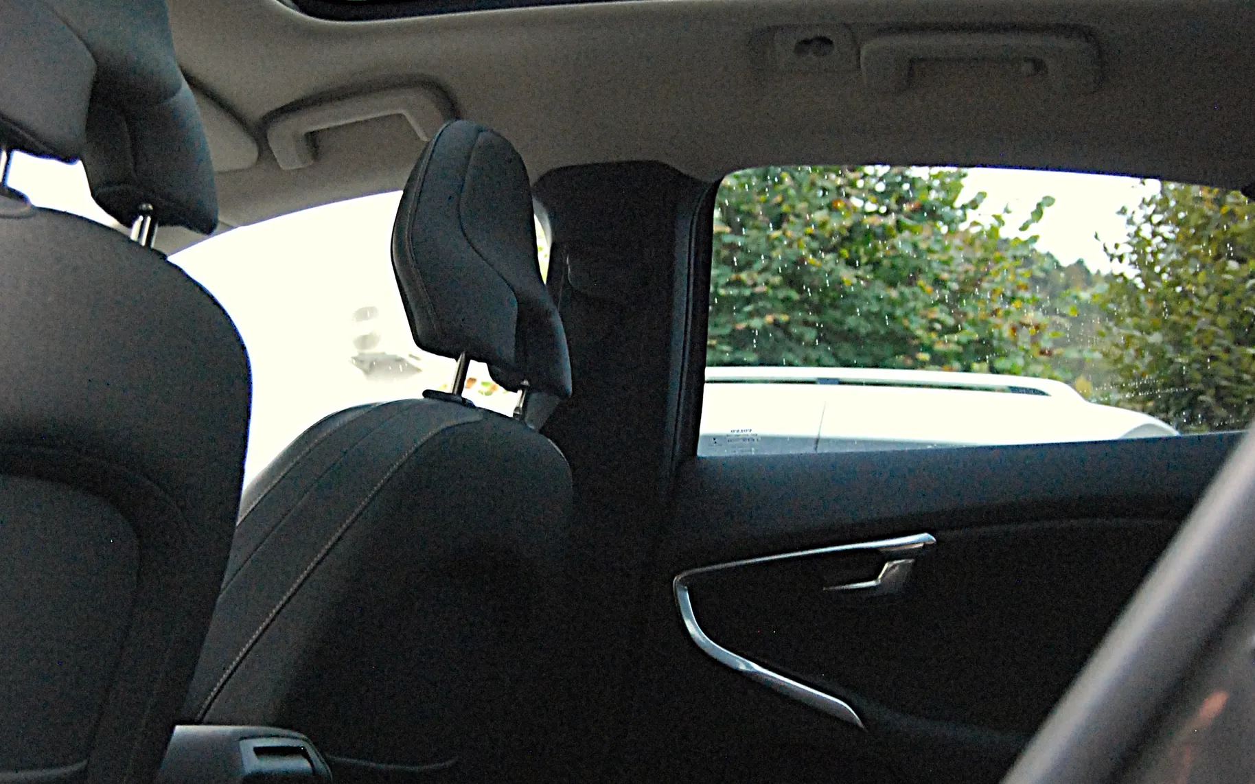 Notranja slika - Volvo V40 - Cross Country D3 Geartronic Momentum  - Översta Edition - 6
