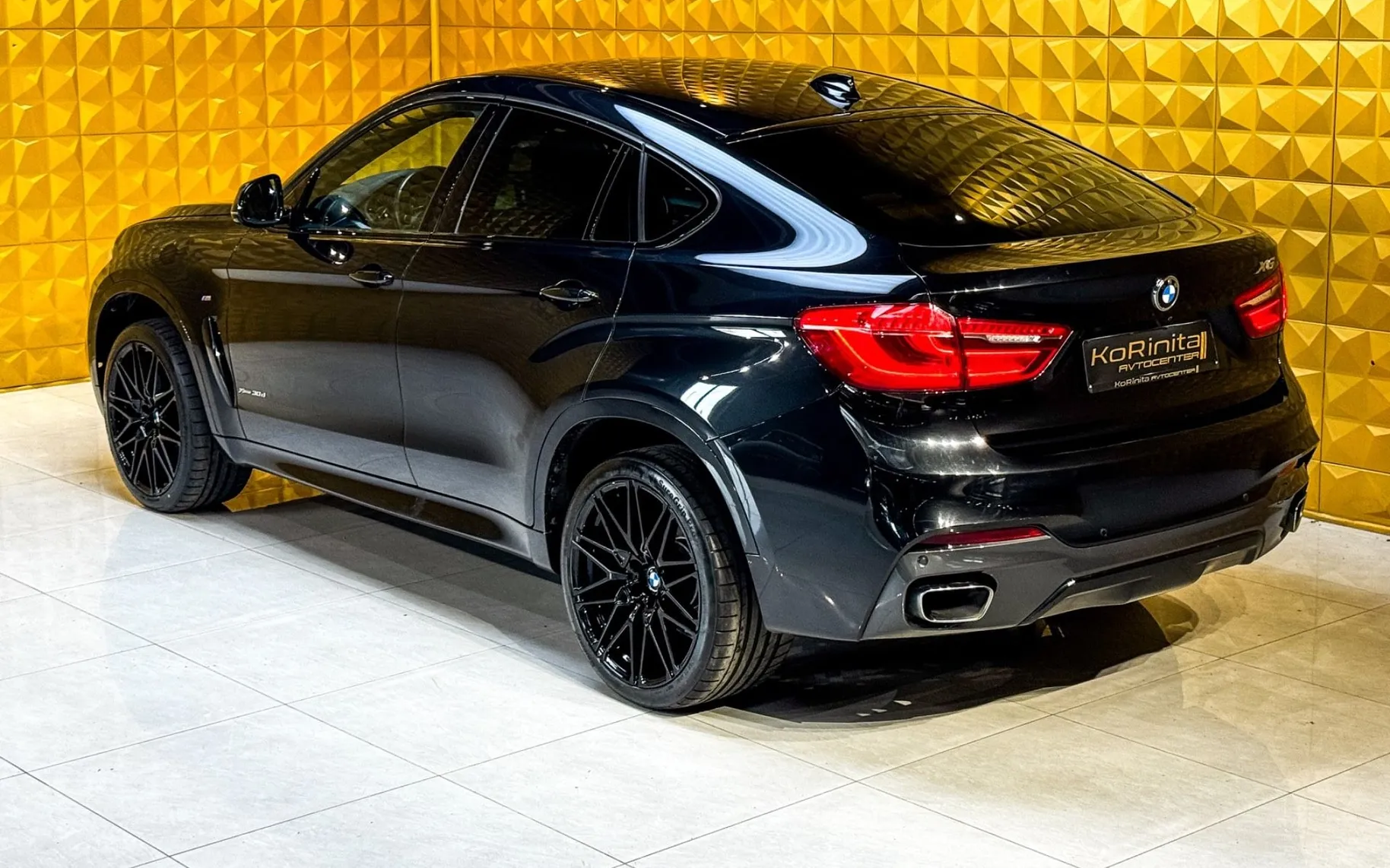 Notranja slika - BMW serija X6: - xDrive30d M Sport-LED-VIRTUAL-KAMERA-HEAD UP... - 8