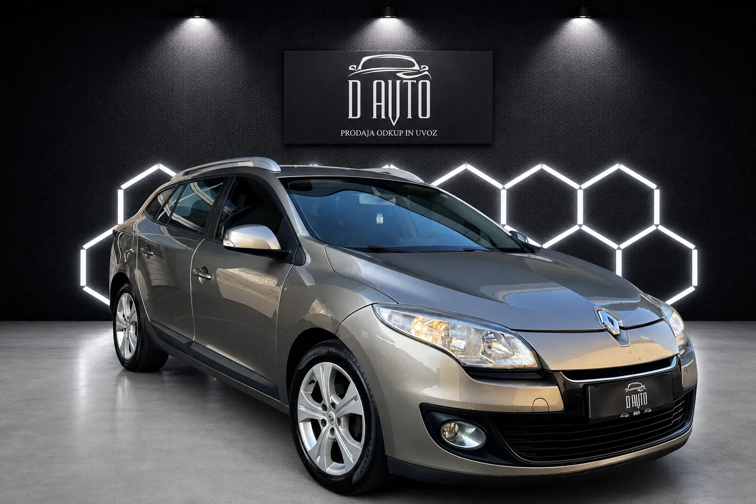 Zunanja slika - Renault Megane - Grandtour 1.5 dCi NAVI+TEMPOMAT+PDC... - 3