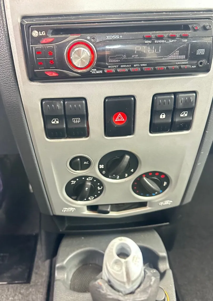Zunanja slika - Dacia Logan - MCV Ambiance 1.6.KLJUKA.SLOVENSKI - 3
