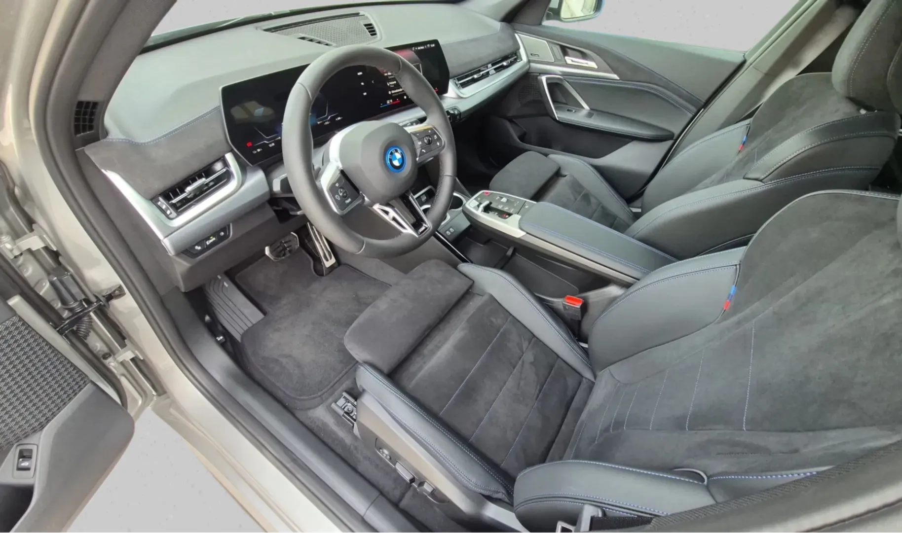 Zunanja slika - BMW Serija iX - xDrive30 NA VOLJO 1/2027 - 8