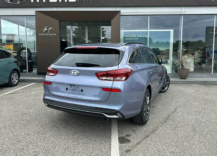 Zunanja slika - Hyundai i30 Wagon - 1.5 T-GDI FL II. PREMIUM   MHEV. SMART. WINTER. - 3