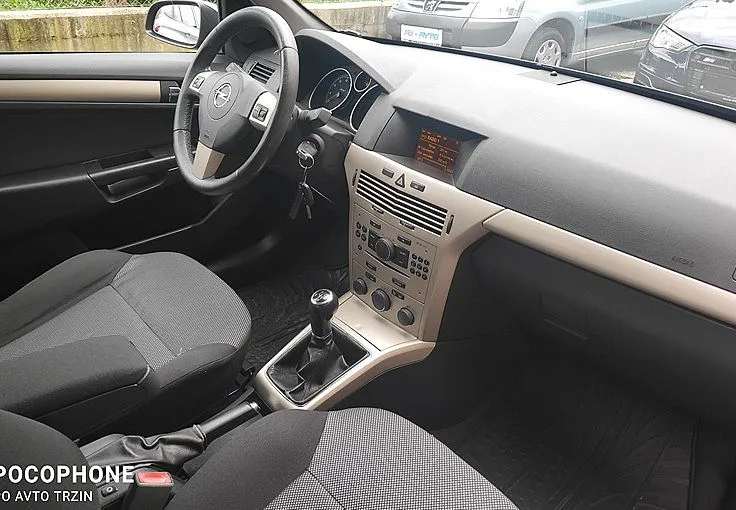 Zunanja slika - Opel Astra - 1.6 16V 85KW COSMO-SLO-AVTO.KLIMA-VELIKI SERVIS - 9