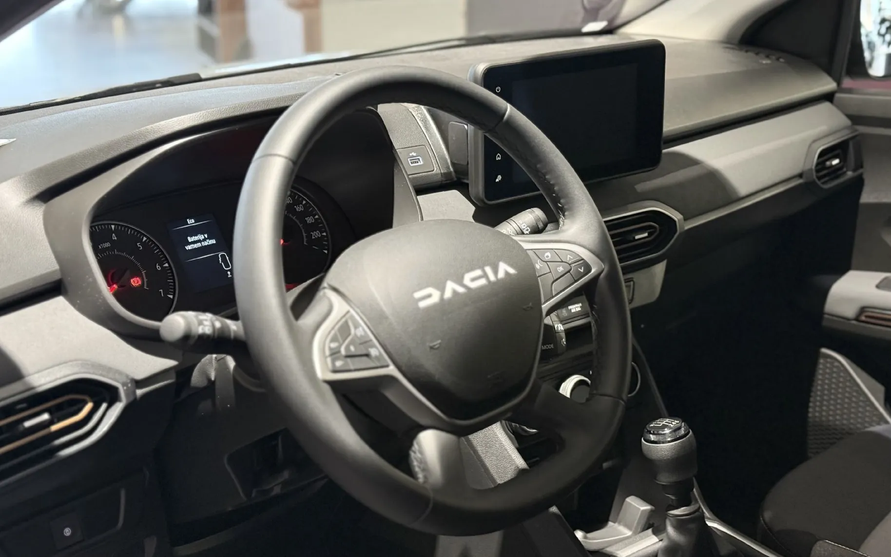 Zunanja slika - Dacia Jogger - 1.0 TCe 110 Extreme + zimske gume - 7