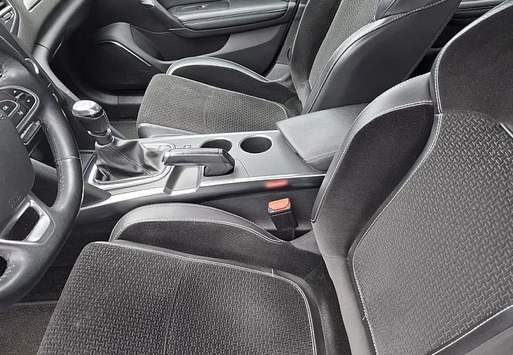 Zunanja slika - Renault Mégane - Megane  Grandtour TCe 130 Intens - 6