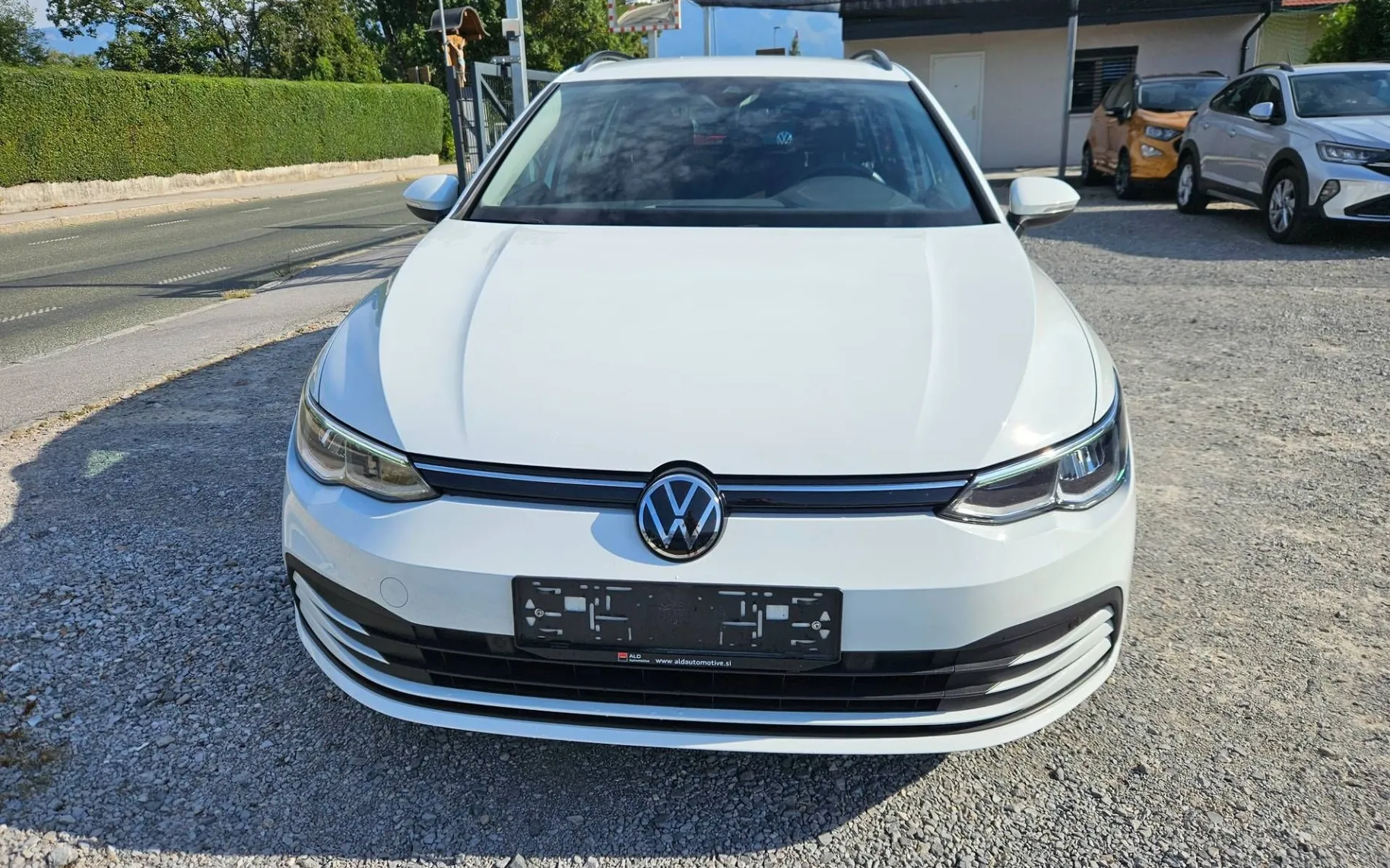 Notranja slika - Volkswagen Golf Variant - 2.0 TDI BMT 1.LASTNIK SLO VIRTUAL  AMBIENT - 7