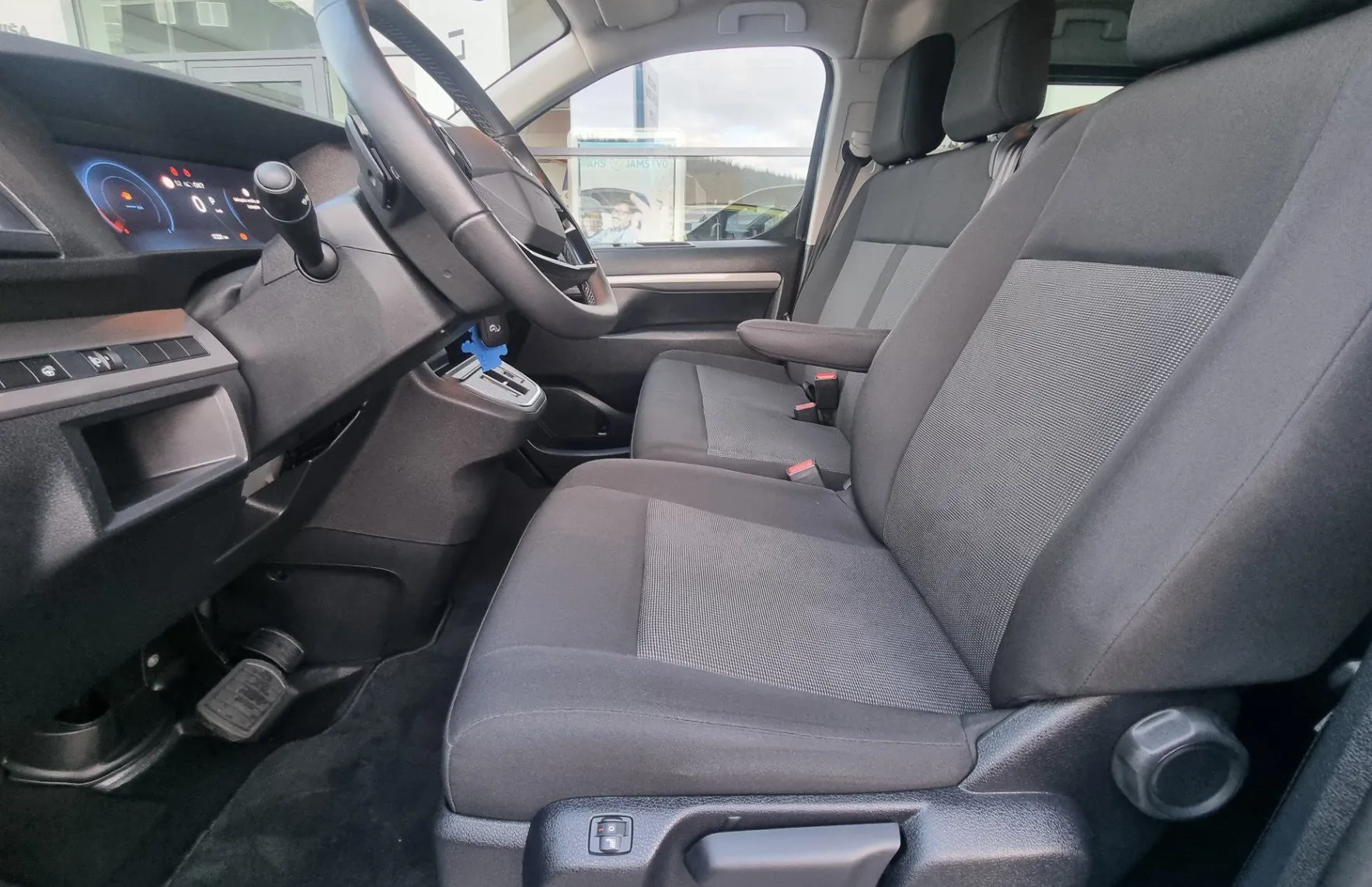 Zunanja slika - Toyota Proace - Verso 2.0d L1 - Avtomatik - 9 SEDEŽEV - SAMO 8.452km - 12