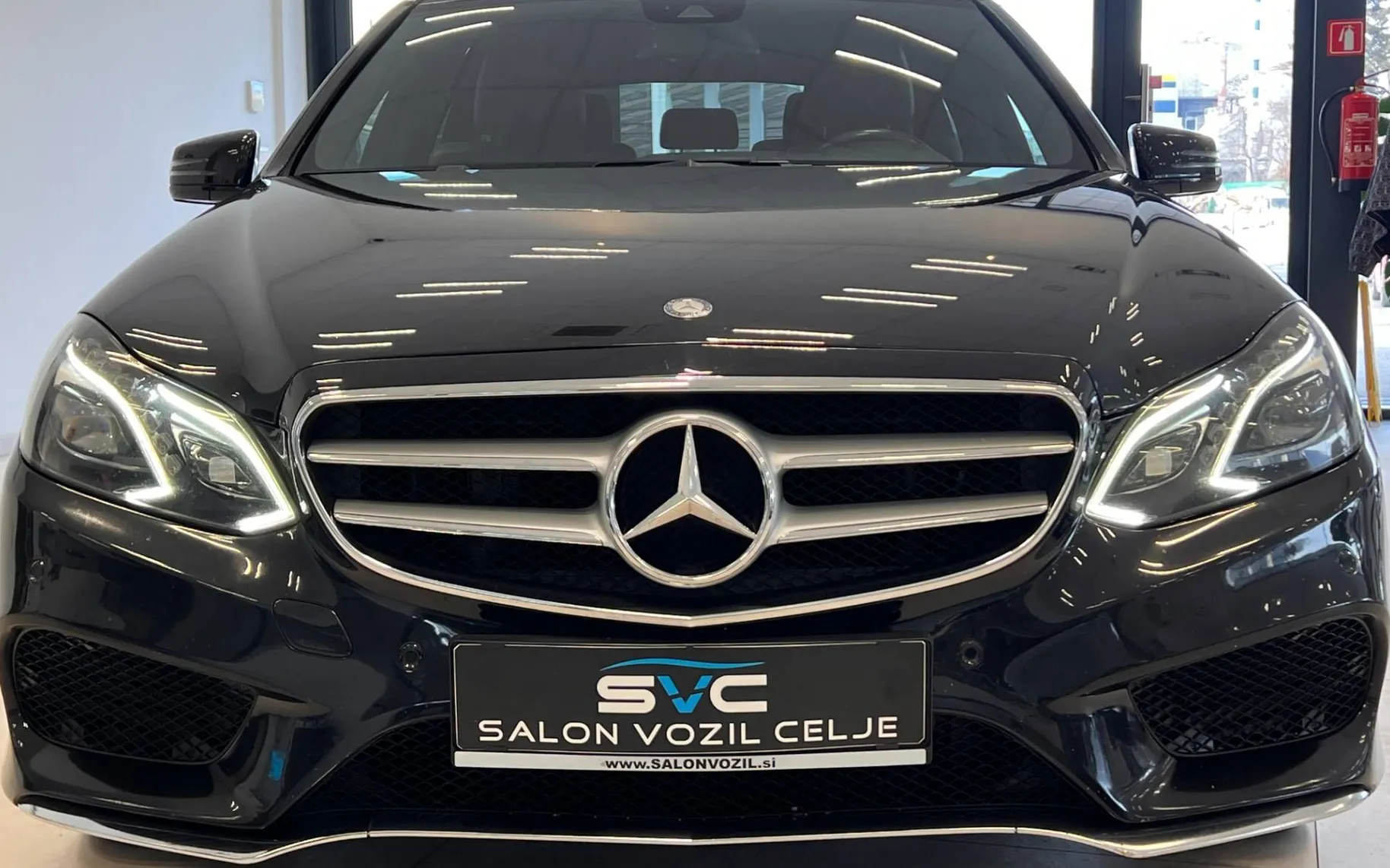 Zunanja slika - Mercedes-Benz E-Razred - E 220 BlueTEC-170KM-AMG-ZRAK-FULL-LED-NAVI-PRIKL.. - 2