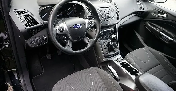 Zunanja slika - Ford Kuga - 2.0 TDCi 103kW 4x2 Trend+avt.klima+priklop +alu 17 - 9