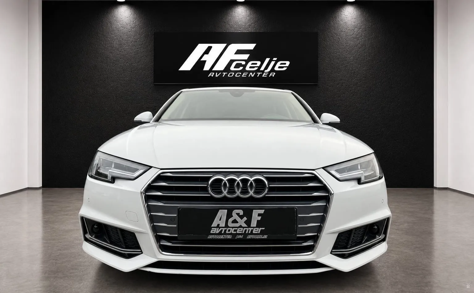 Zunanja slika - Audi A4 - 2.0 TDI-AUT-161.000km-S LINE-VIRTUAL-AMBINET-ACC- - 2