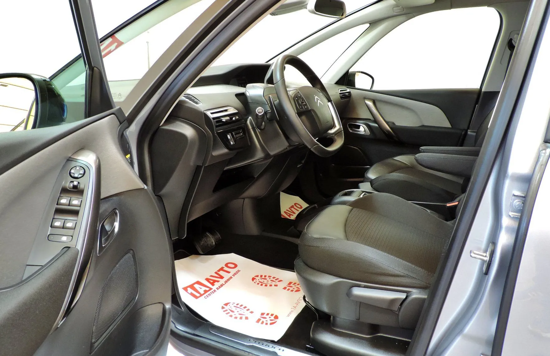 Zunanja slika - Citroën C4 Grand SpaceTourer - BlueHDi 130 Shine Avt. - 9