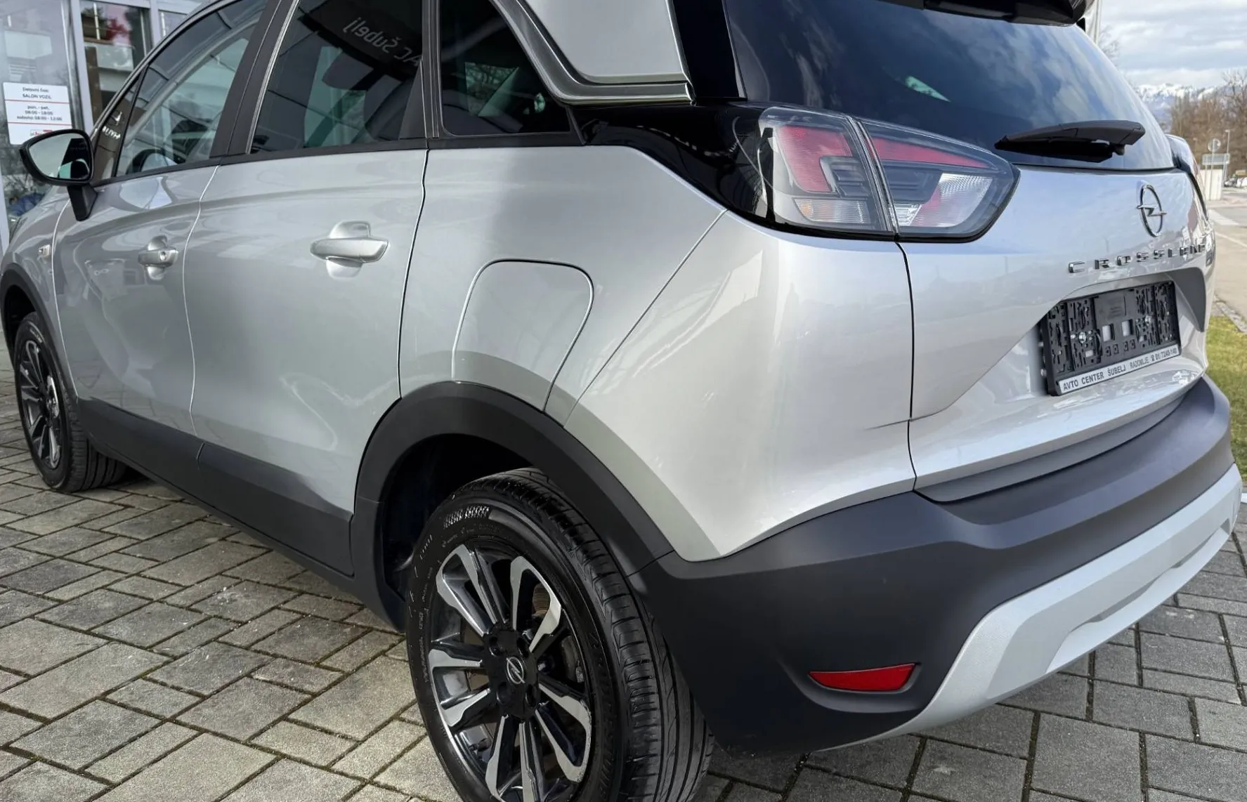 Zunanja slika - Opel Crossland - 1.2 TURBO 81KW ELEGANCE... - 6
